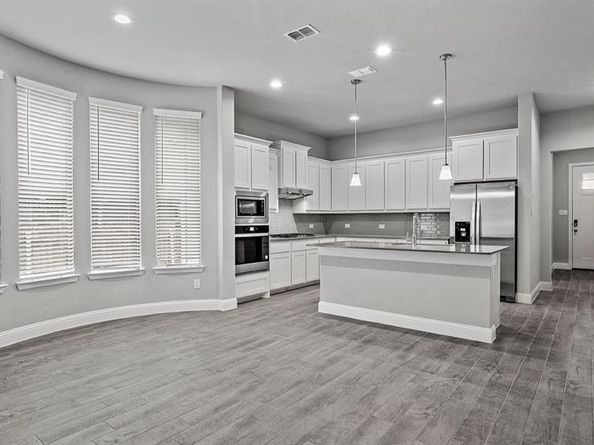 2513  STARLING Street , Denton Texas 76205