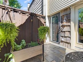 2702  Douglas Avenue  126, Dallas Texas 75219