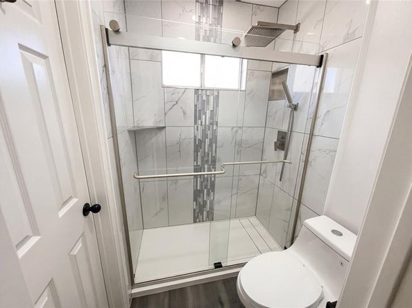 2406  Manchester Drive , Carrollton Texas 75006