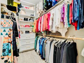 2651  Carmelita Street , Dallas Texas 75212