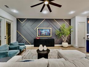 2651  Carmelita Street , Dallas Texas 75212