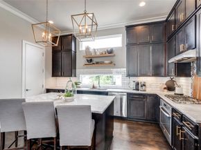 1922  Ashby Street  2D, Dallas Texas 75204