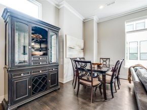 1922  Ashby Street  2D, Dallas Texas 75204