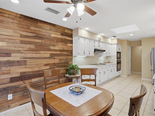 5744  Ledgestone Drive , Fort Worth Texas 76132