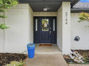 5744  Ledgestone Drive , Fort Worth Texas 76132