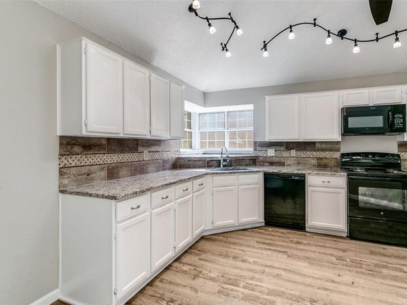 1546  Winter Park Lane , Lewisville Texas 75077