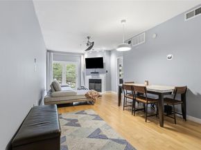 4111  Cole Avenue  26, Dallas Texas 75204