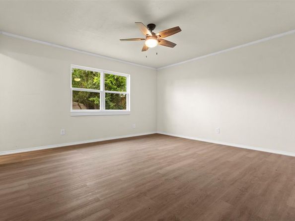 5618  Briarcrest Drive , Garland Texas 75043