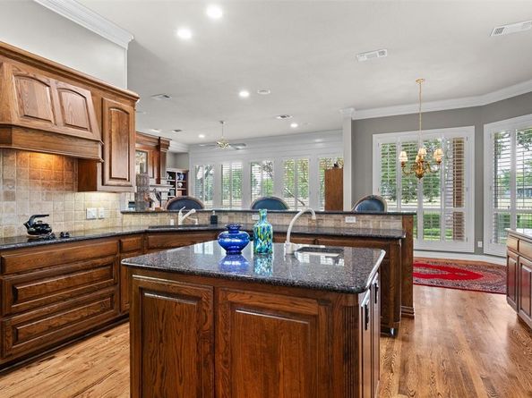 912  Walnut Falls Circle , Mansfield Texas 76063
