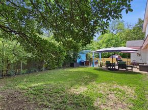 9432  Dixie Lane , Dallas Texas 75228