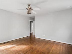 6131  Reiger Avenue , Dallas Texas 75214