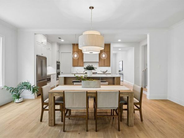 4606  Cowan Avenue , Dallas Texas 75209