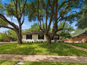 6735  Kingsbury Drive , Dallas Texas 75231