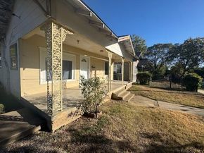 2206  Chestnut Avenue , Fort Worth Texas 76164