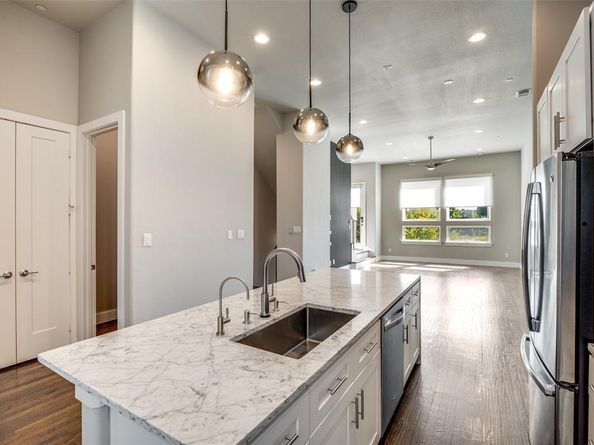 3816  Roseland Avenue  C200, Dallas Texas 75204