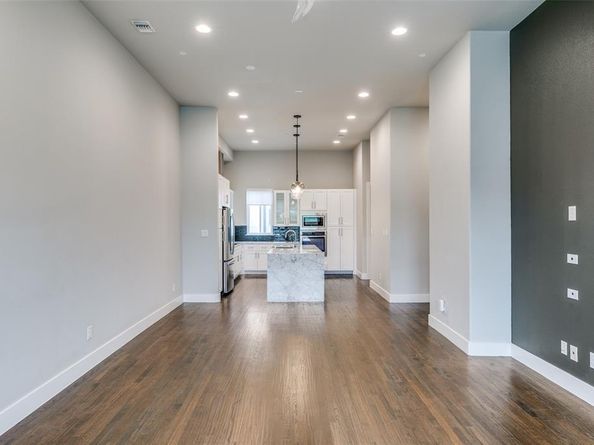 3816  Roseland Avenue  C200, Dallas Texas 75204