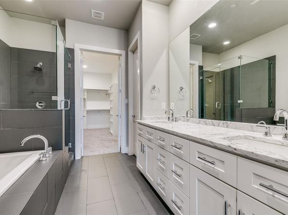 3816  Roseland Avenue  C200, Dallas Texas 75204