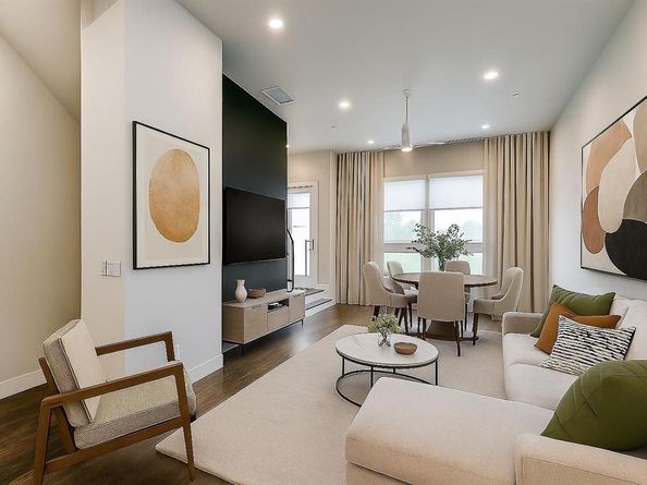 3816  Roseland Avenue  C200, Dallas Texas 75204