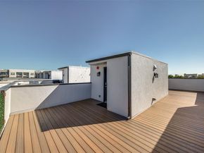 3816  Roseland Avenue  C200, Dallas Texas 75204