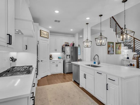 5400  Bardwell Drive , Denton Texas 76226