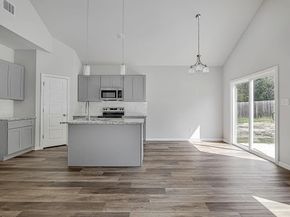 432  Wilshire Avenue , Azle Texas 76020