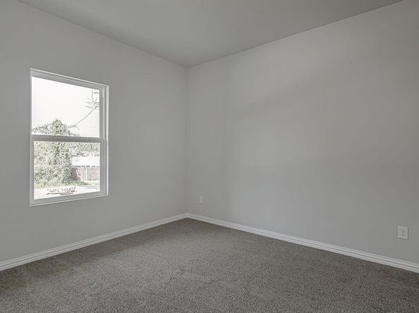 432  Wilshire Avenue , Azle Texas 76020