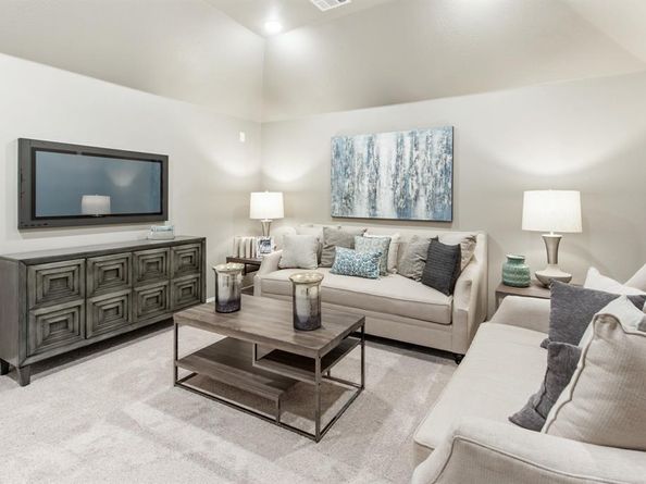 929  Eisley Drive , DeSoto Texas 75115