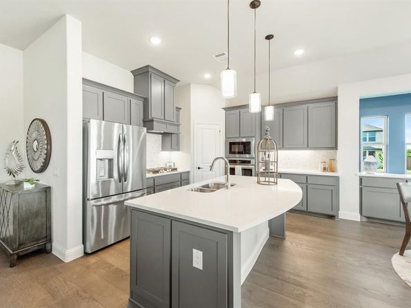 929  Eisley Drive , DeSoto Texas 75115