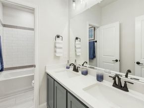 929  Eisley Drive , DeSoto Texas 75115