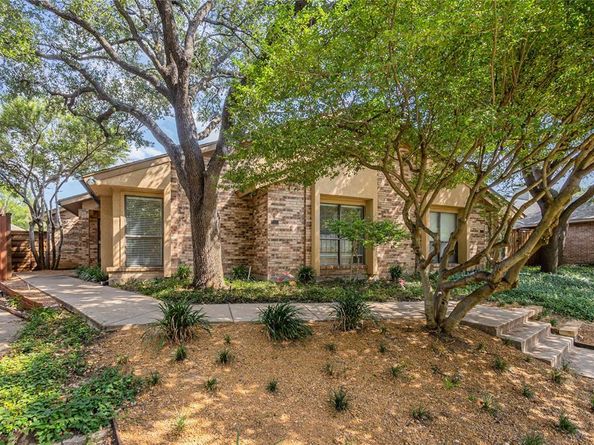4038  Morman Lane , Addison Texas 75001