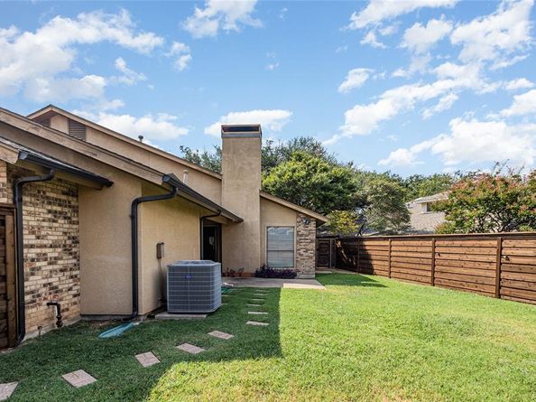 4038  Morman Lane , Addison Texas 75001