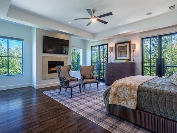 2630  WELBORN Street , Dallas Texas 75219