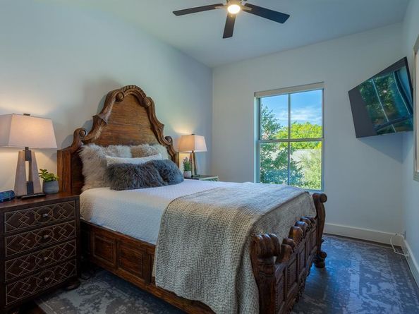 2630  WELBORN Street , Dallas Texas 75219