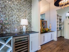 2630  WELBORN Street , Dallas Texas 75219