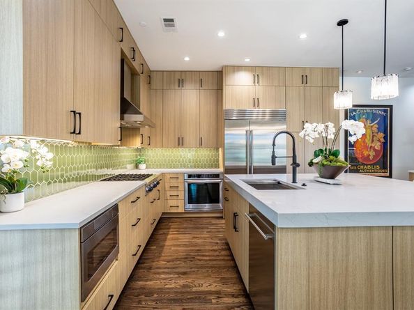 2630  WELBORN Street , Dallas Texas 75219