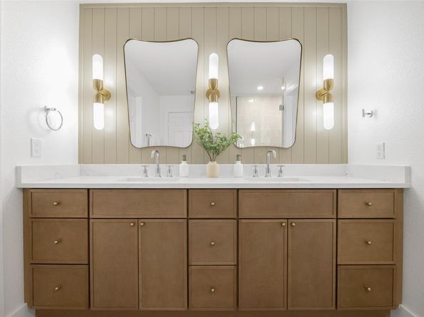 6016  Canyon Springs Road , Dallas Texas 75248