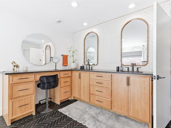 5516  Bent Trail , Dallas Texas 75248