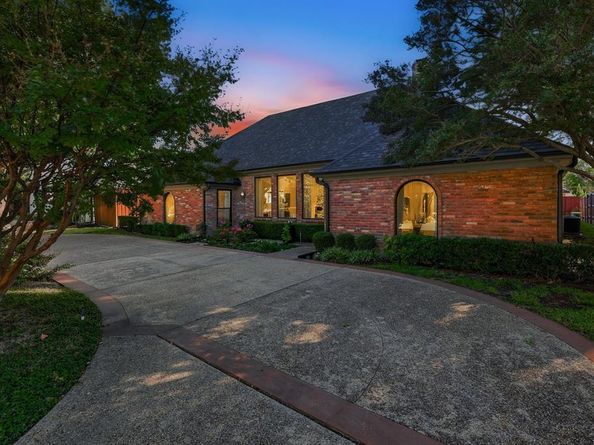 5516  Bent Trail , Dallas Texas 75248