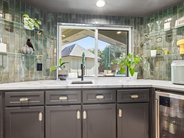 5516  Bent Trail , Dallas Texas 75248