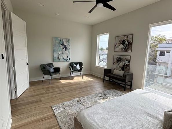 918  Duluth Street , Dallas Texas 75212