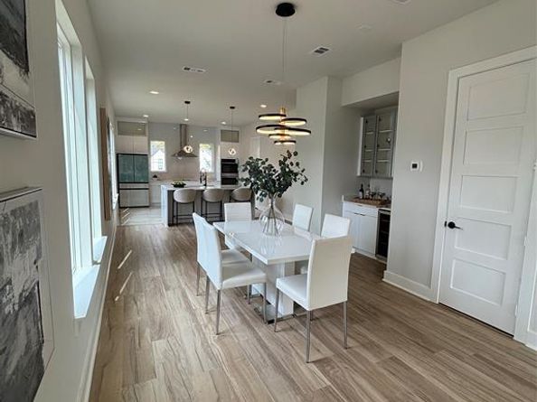 918  Duluth Street , Dallas Texas 75212