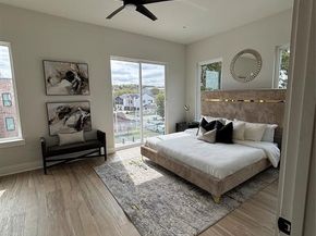 918  Duluth Street , Dallas Texas 75212