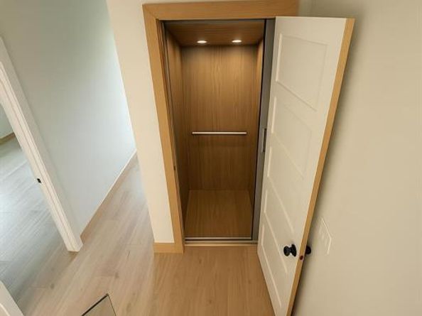 918  Duluth Street , Dallas Texas 75212