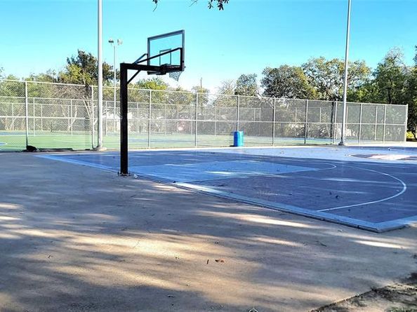 2231  Ridgedale Drive , Carrollton Texas 75006