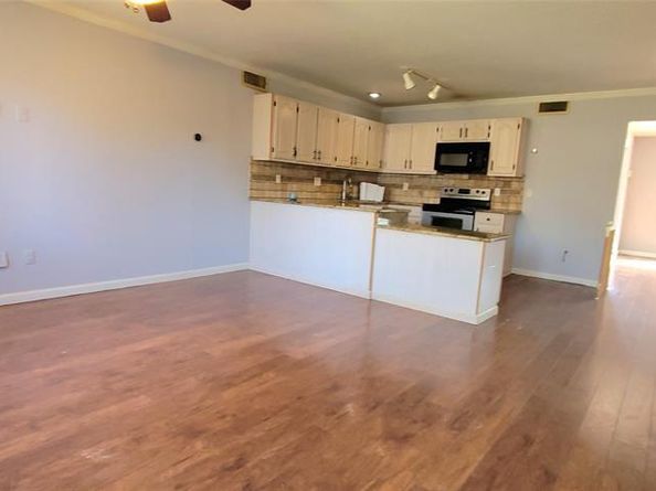 2231  Ridgedale Drive , Carrollton Texas 75006