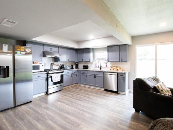 4030  Random Circle , Garland Texas 75043