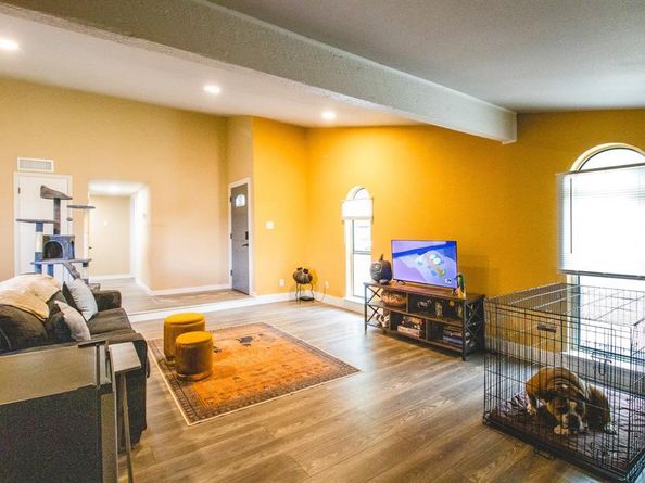 4030  Random Circle , Garland Texas 75043