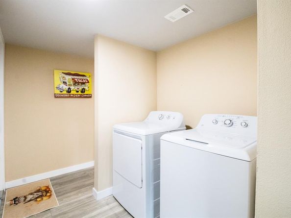 4030  Random Circle , Garland Texas 75043