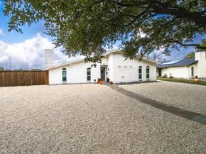 4030  Random Circle , Garland Texas 75043