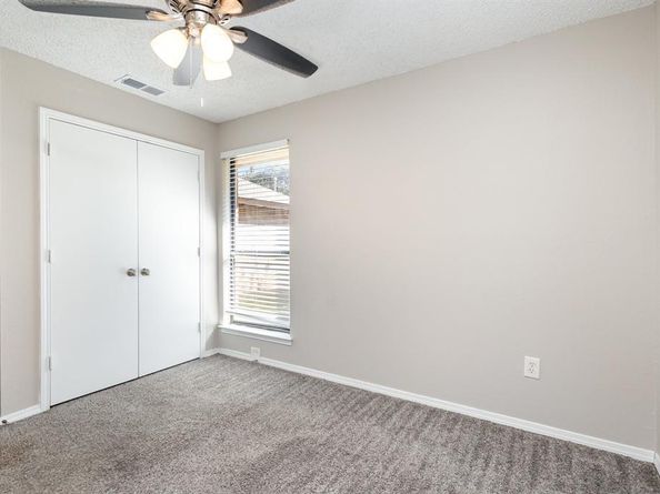 5905  Sterling Green Trail , Arlington Texas 76017